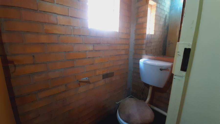 To Let commercial Property for Rent in Potchefstroom North West